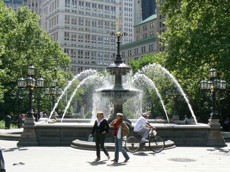 City Hall Park et Park Row: Fontaine du City Hall park 2